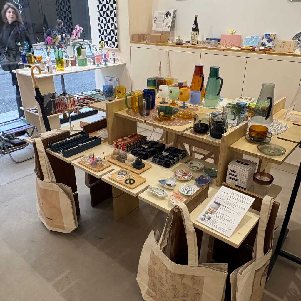 Boutique "Bonjour le Japon" 18 rue de Richelieu 75001 Paris